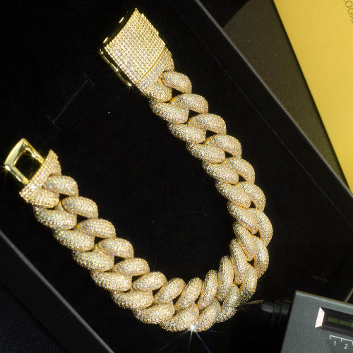 20MM Iced Out Diamond Cuban Link Bracelet/Chain